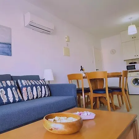 Apartament Camelia Larnaca