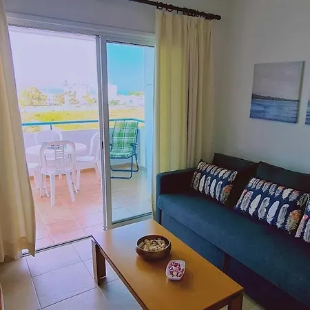 Camelia Larnaca
